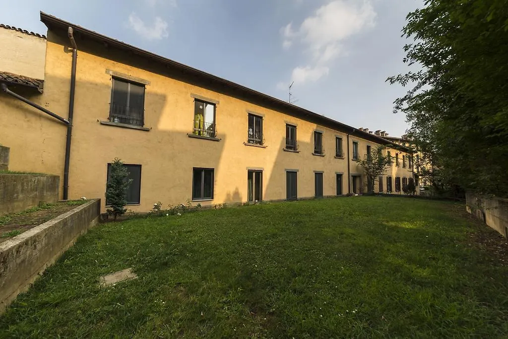 Due Piu Due Bed & Breakfast Torre Boldone